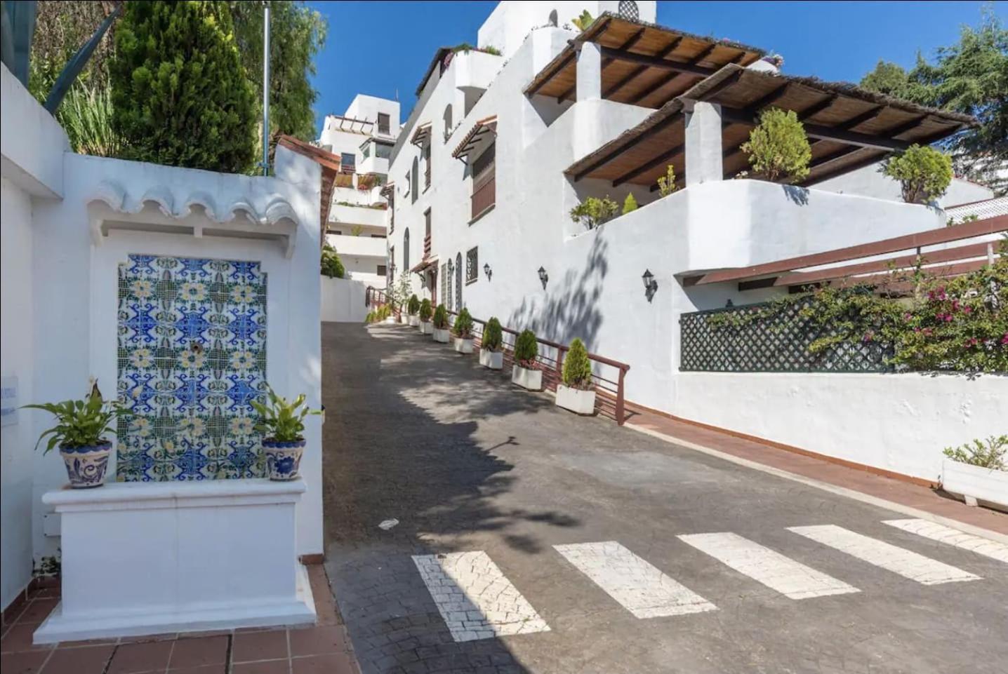 Las Lomas - Pool, Terrace & View Marbella Exteriör bild