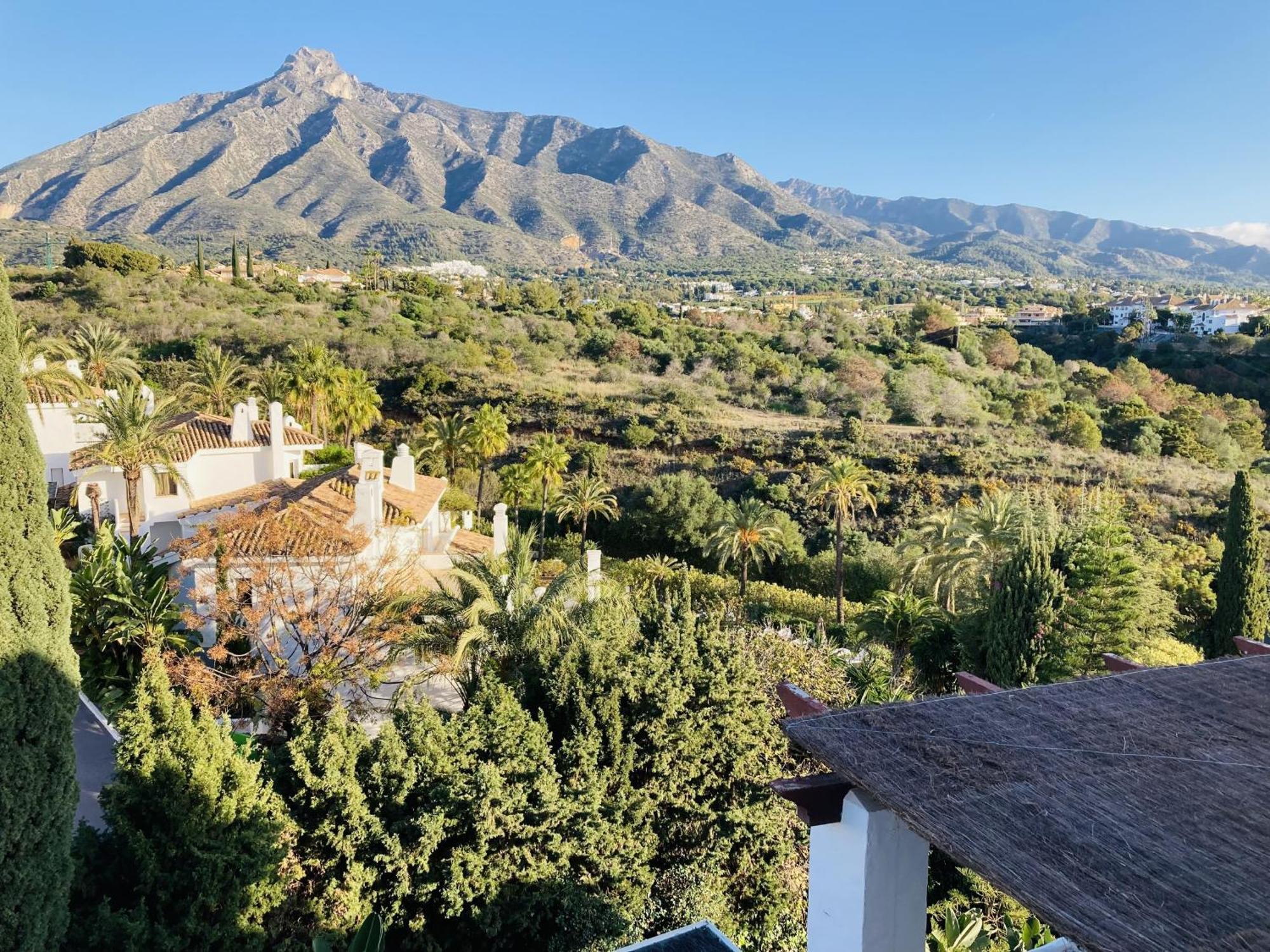 Las Lomas - Pool, Terrace & View Marbella Exteriör bild