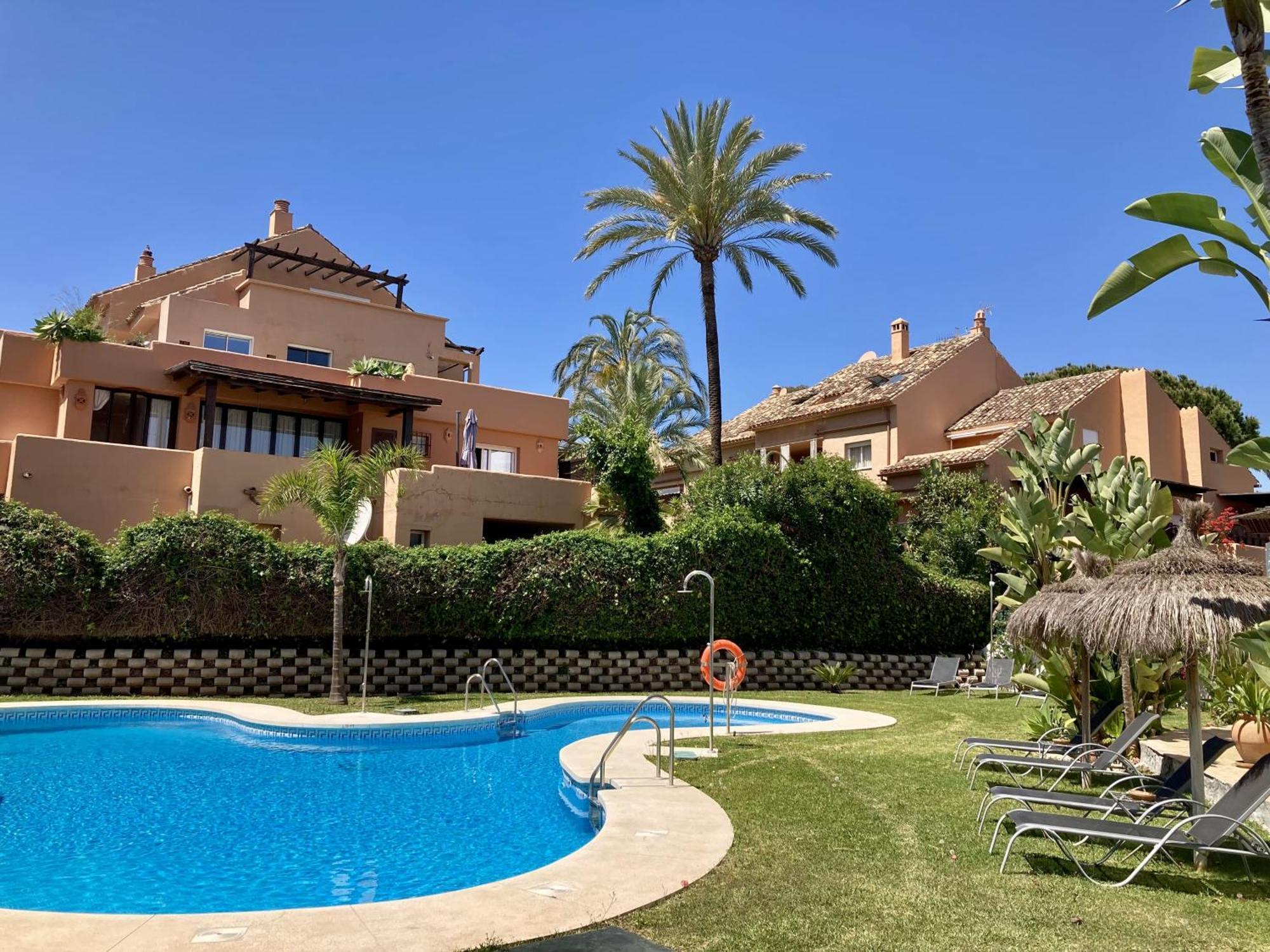 Las Lomas - Pool, Terrace & View Marbella Exteriör bild